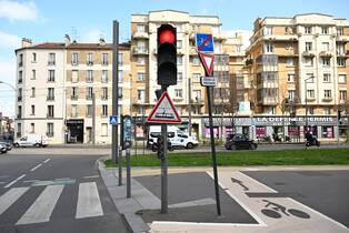 Dans le quartier du Faubourg de l'Arche, le feu piéton expérimental à détection de sourire sera positionné à l'angle de la rue Berthelot et du boulevard de la Mission Marchand.