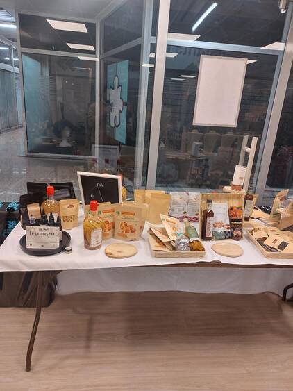 Photo des articles en vente dans la boutique éphémère "Les Instants Charras&Co"