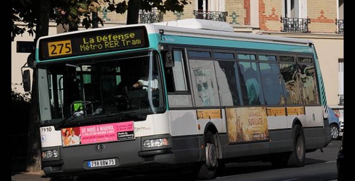 Bus 275 Courbevoie