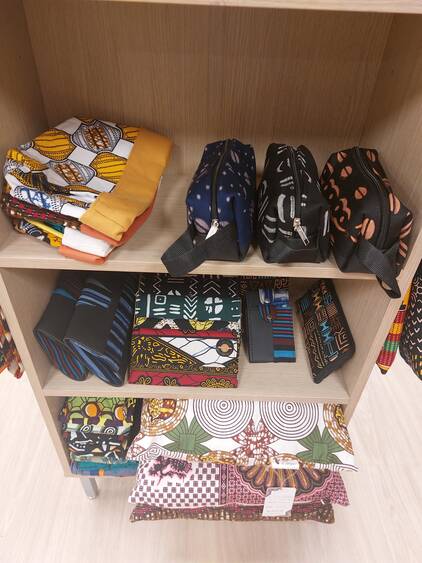 Photo des articles en vente dans la boutique éphémère "Les Instants Charras&Co"