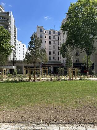 Photo de l'avenue Gambetta à Courbevoie à la fin de la première phase des travaux.