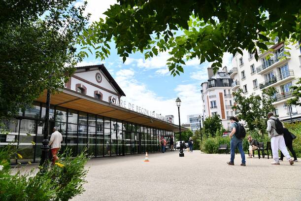 Photo de la Gare de Bécon les Bruyères à Courbevoie