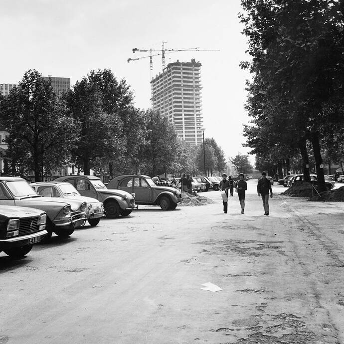 À gauche, le parking est situé sur l’actuel parc Freudenstadt