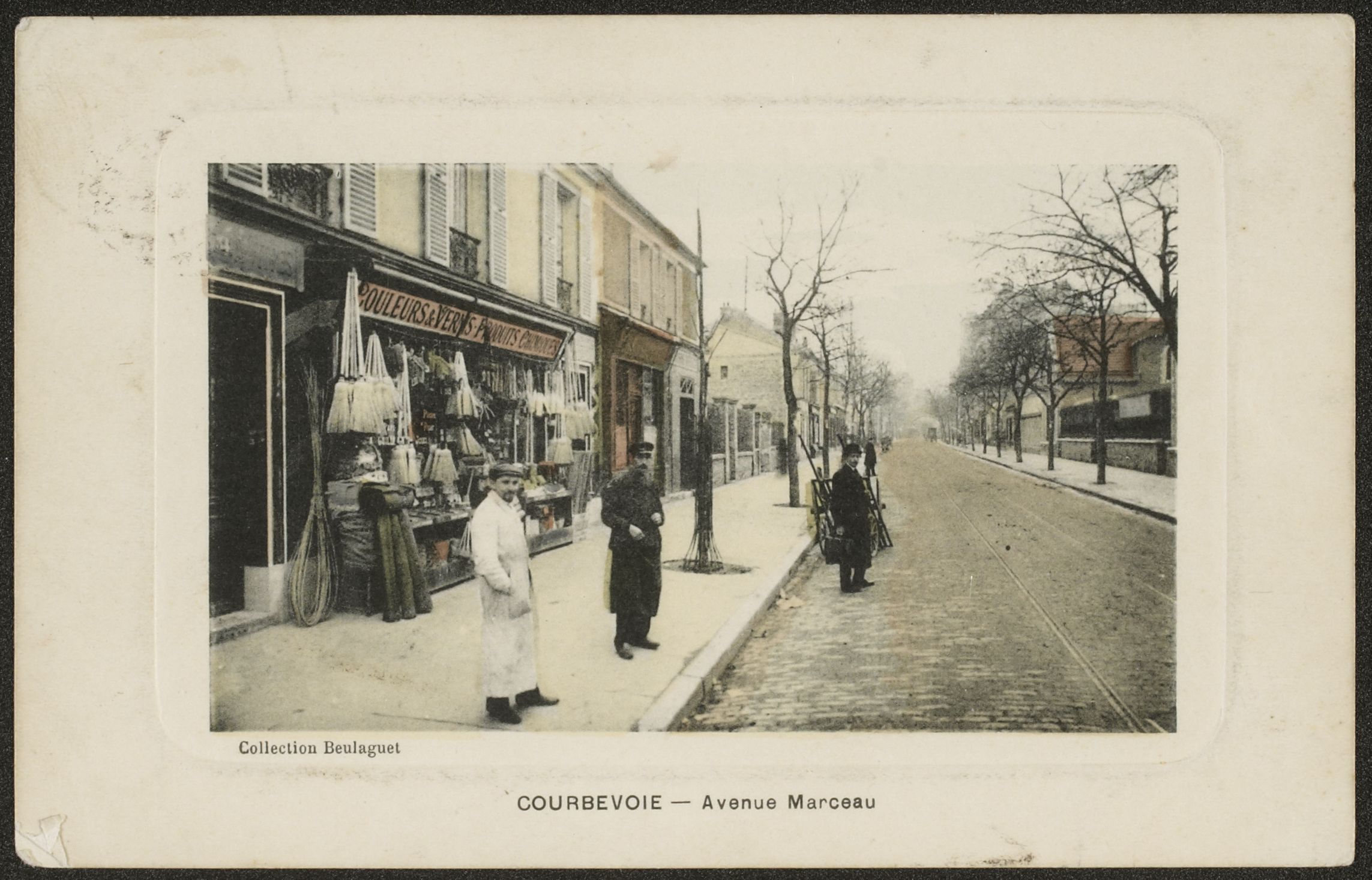 Image d'archive de l'avenue Marceau à Courbevoie
