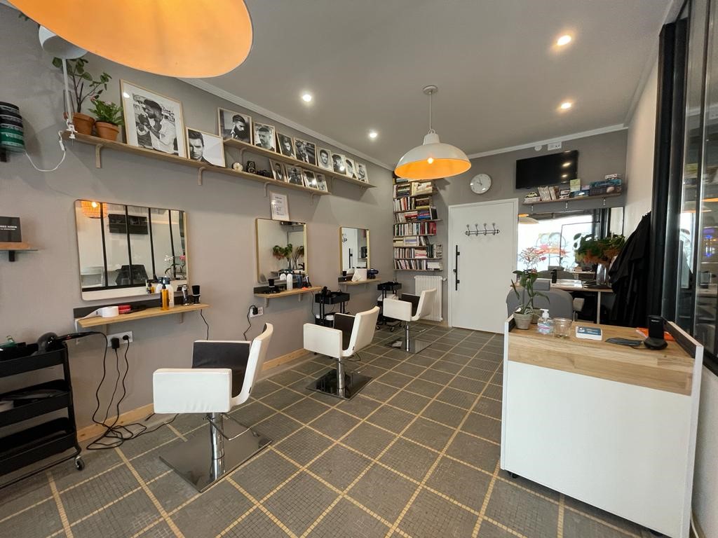CHEZ ROBIN BARBERSHOP Mairie de Courbevoie